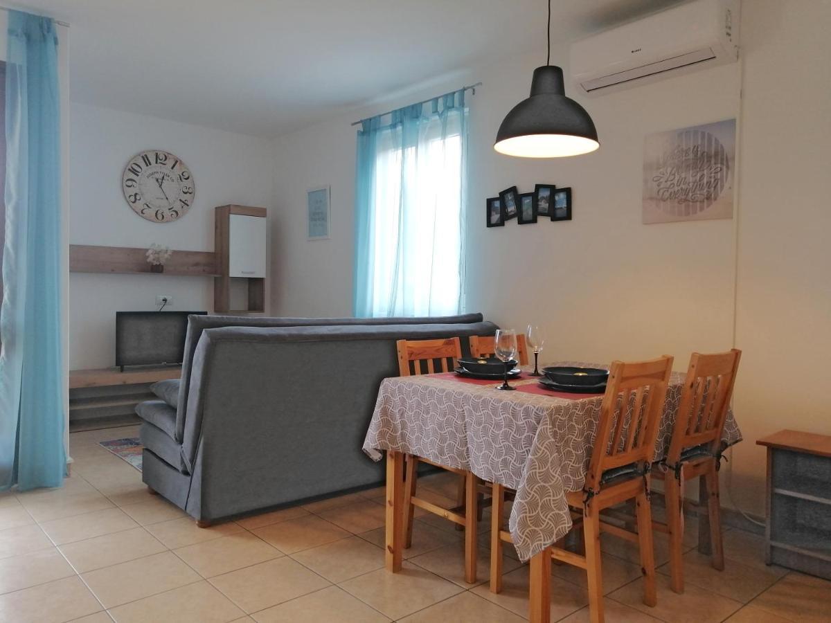 Apartment Layla - Intermezzo With Sea View In Center Of Rabac Exteriör bild