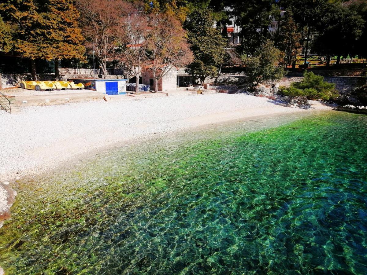 Apartment Layla - Intermezzo With Sea View In Center Of Rabac Exteriör bild