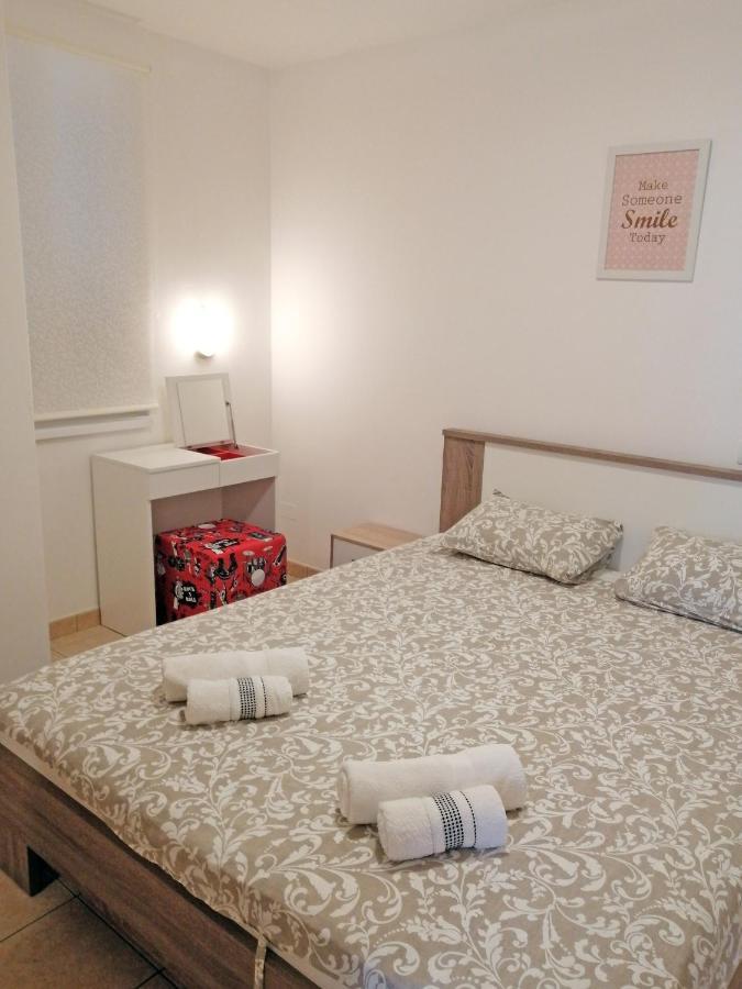 Apartment Layla - Intermezzo With Sea View In Center Of Rabac Exteriör bild